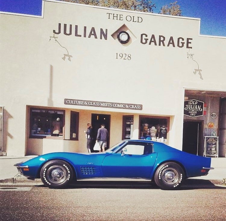 Blue corvette photo